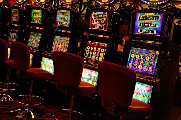 Esports betting odds display on mobile device